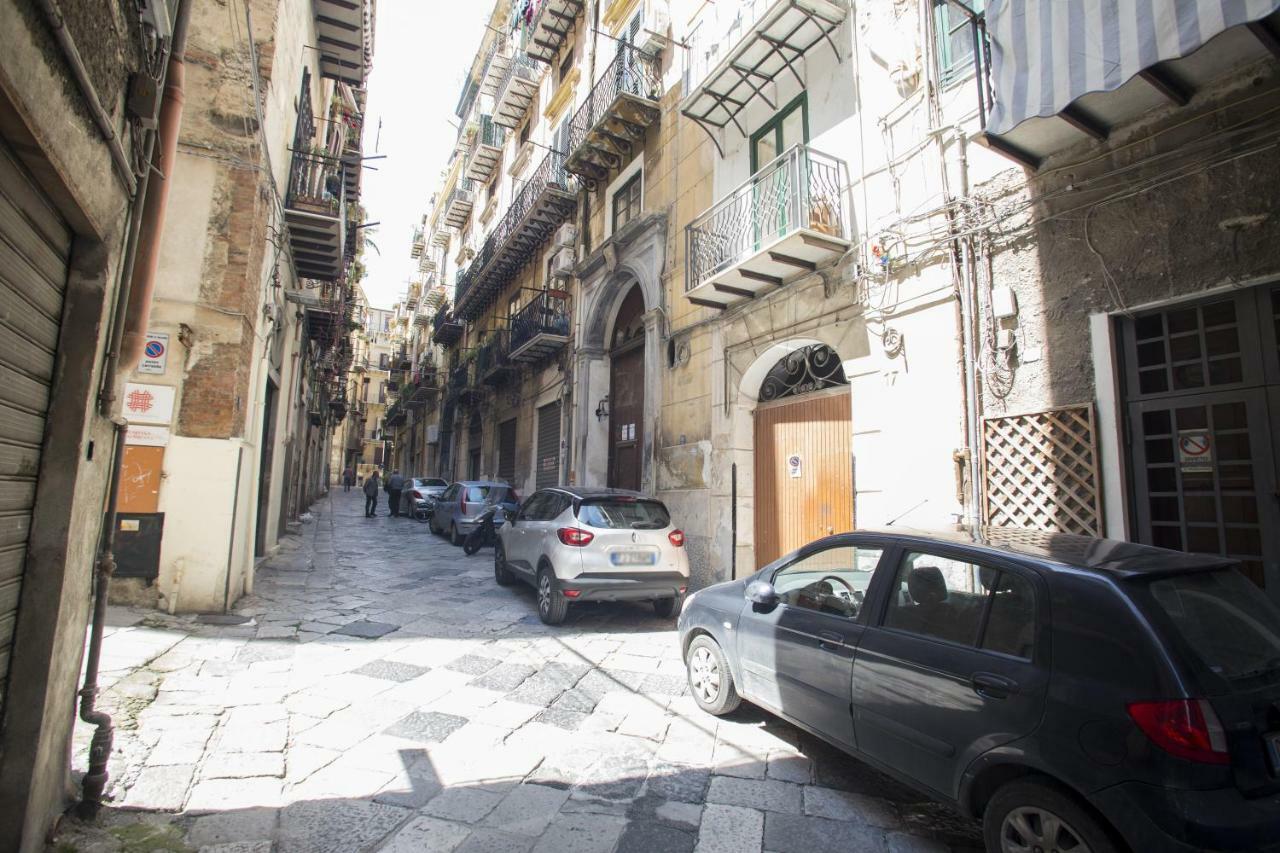 B&B Del Parlamento Palermo Exterior foto